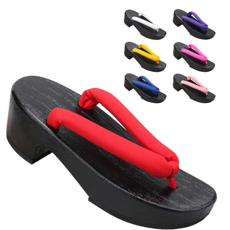 Geta Wooden Sandal - Sandália Feminina Preta em Formato de